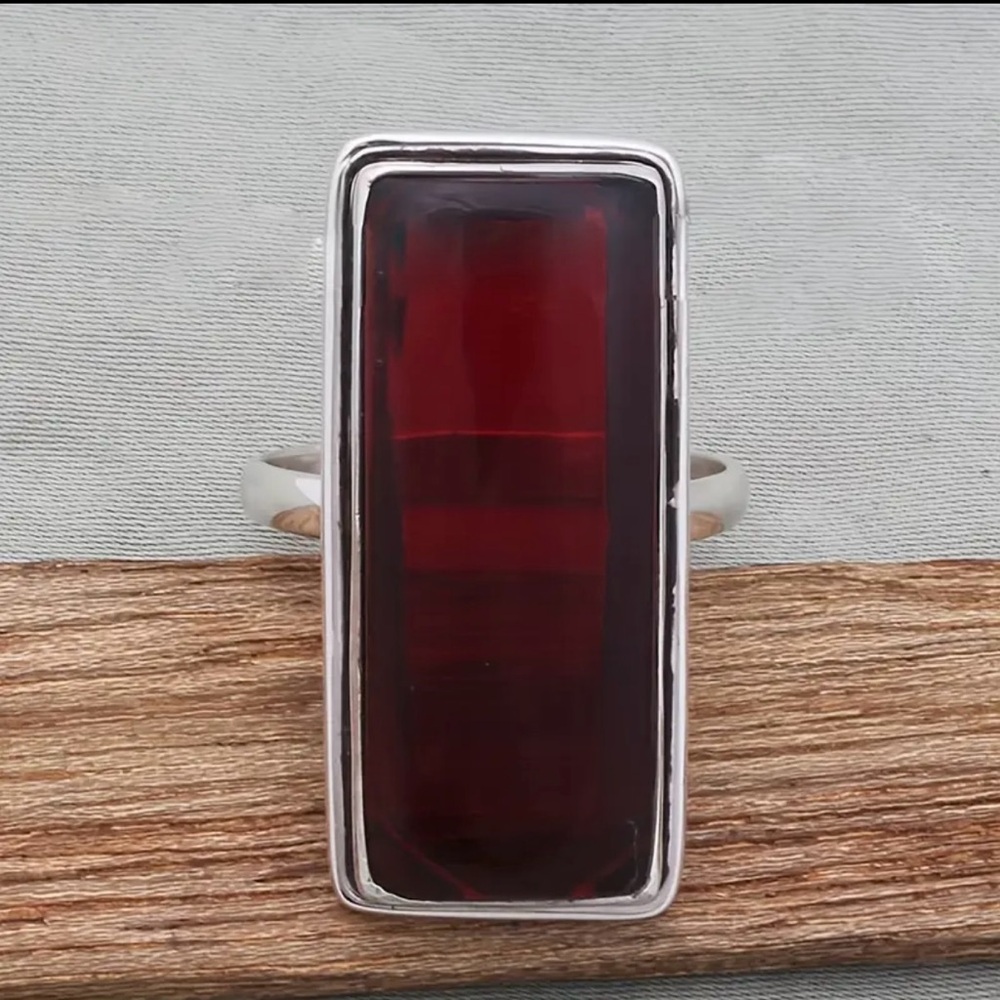 Red Rectangular Gemstone Ring - image 3